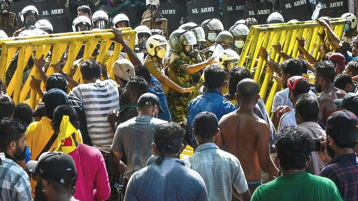 Concluye estado de emergencia en Sri Lanka, pero protestas no cesan